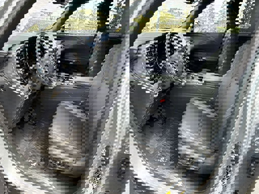 Used 2025 Lexus RX 350 Premium image 30