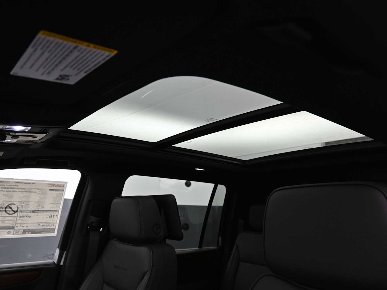 New 2026 GMC Yukon XL Denali image 21