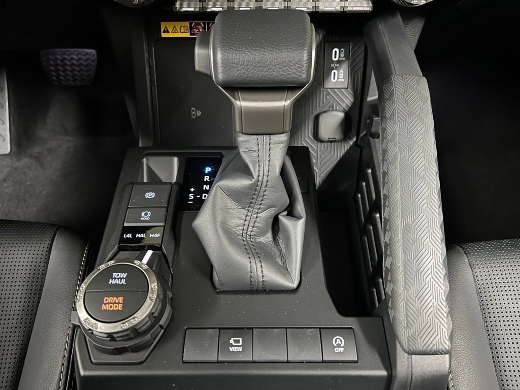 New 2026 Toyota 4Runner Limited AWD/4WD image 24
