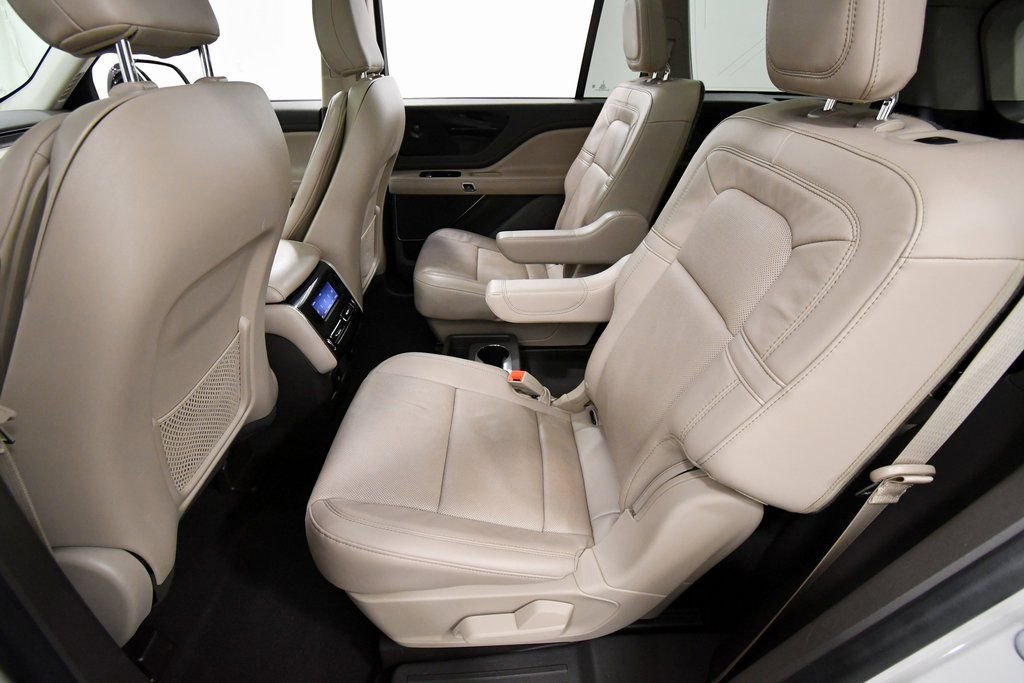 Used 2022 Lincoln Aviator Reserve w/ Elements Package Plus image 15