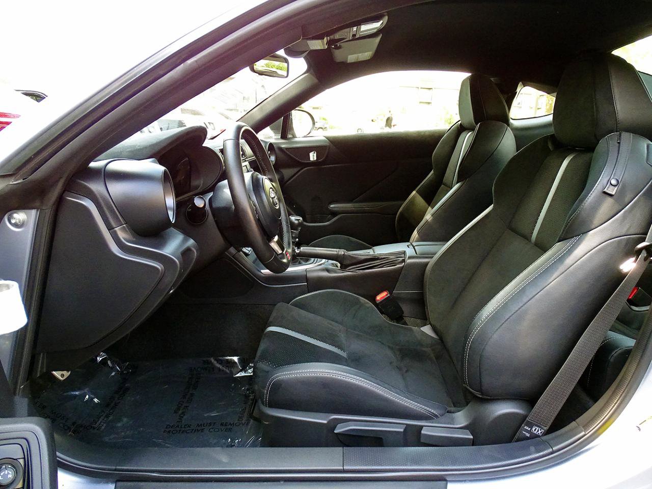 Used 2024 Toyota GR86 Premium RWD image 23