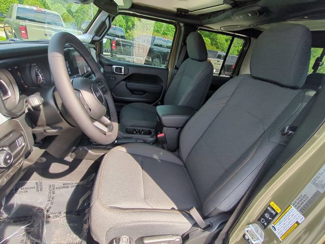 New 2026 Jeep Gladiator Sport AWD/4WD image 14