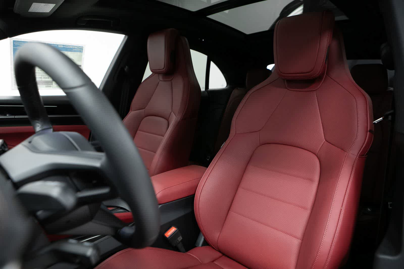 New 2026 Porsche Macan Electric RWD image 5