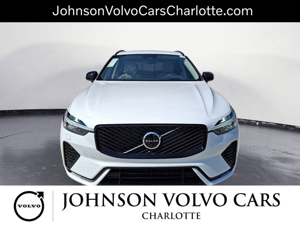 New 2026 Volvo XC60 B5 Ultra w/ Protection Package Premier image 2