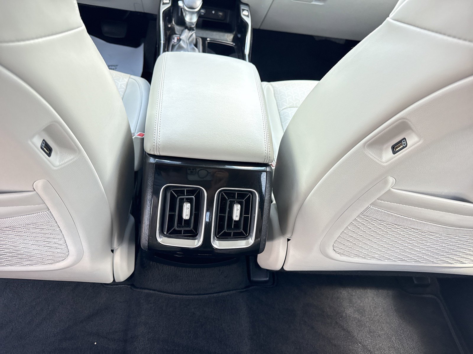 Used 2022 Kia Sorento SX FWD image 18