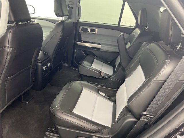 Used 2023 Ford Explorer XLT w/ Equipment Group 202A image 11