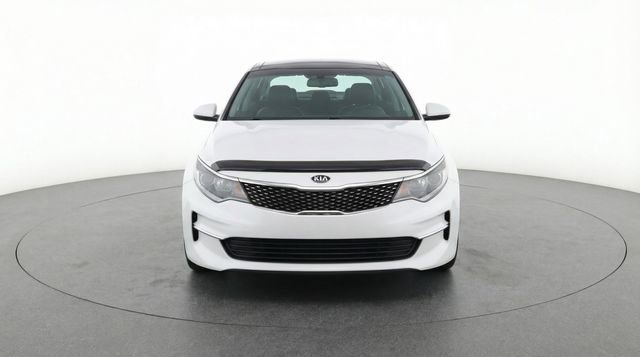 Used 2016 Kia Optima EX w/ Premium Package image 12