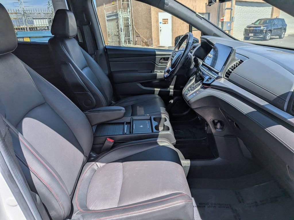 Used 2025 Honda Odyssey Sport-L image 31