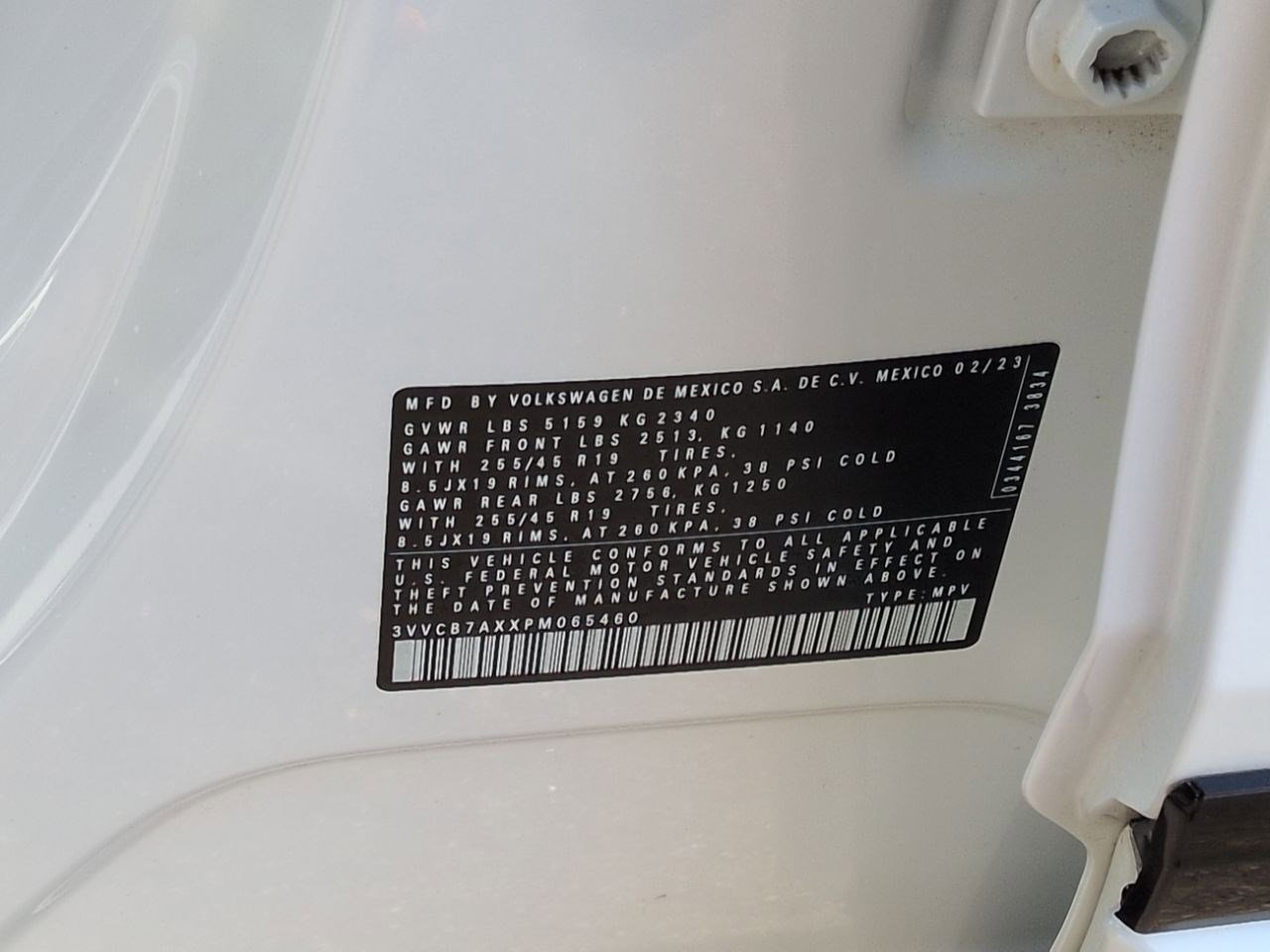 Used 2023 Volkswagen Tiguan SE R-Line image 28