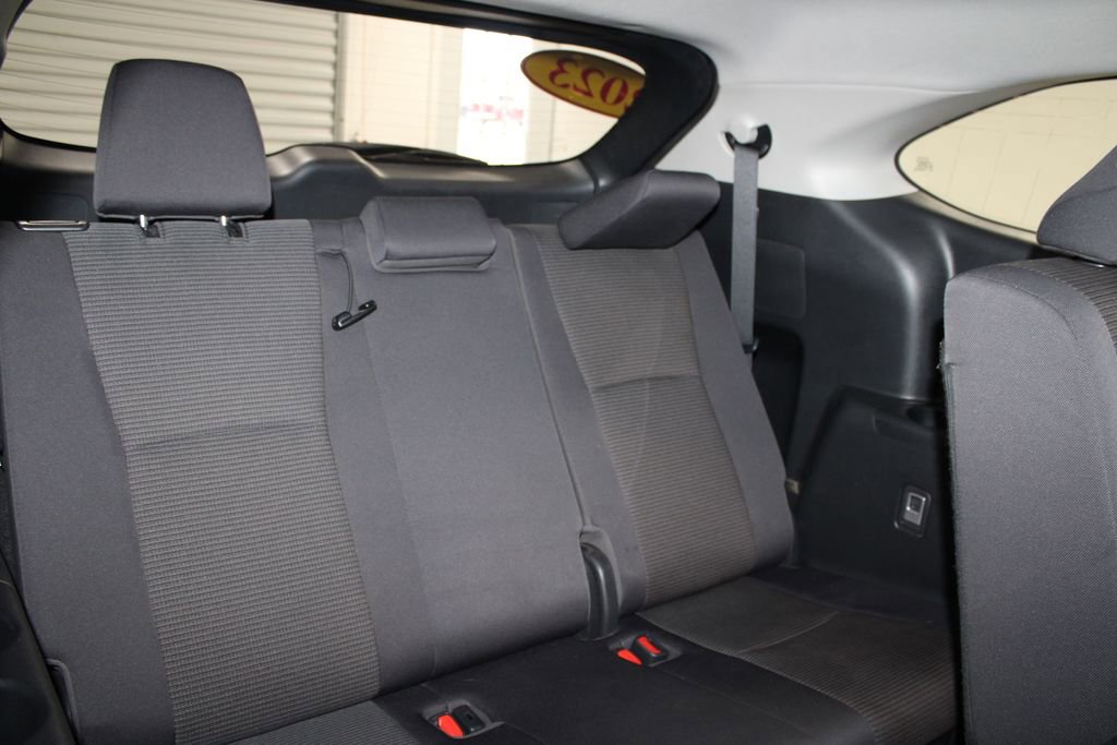 Used 2023 Toyota Highlander L image 26