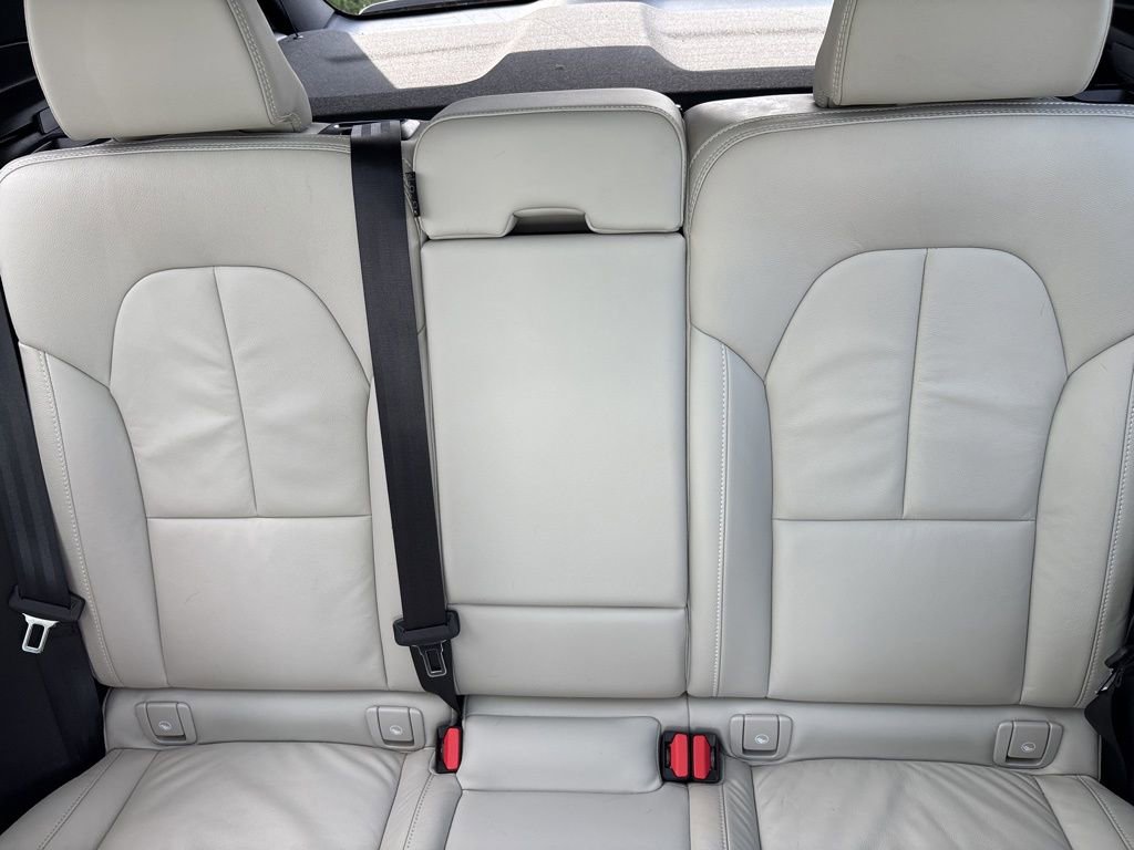 Certified 2023 Volvo XC40 B5 Plus w/ Protection Package AWD/4WD image 36