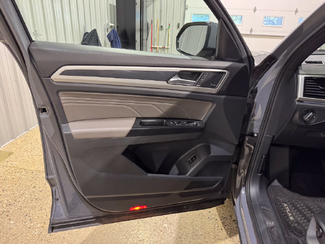 Used 2021 Volkswagen Atlas Cross Sport SEL Premium w/ Cross Sport MDO Package AWD/4WD image 8