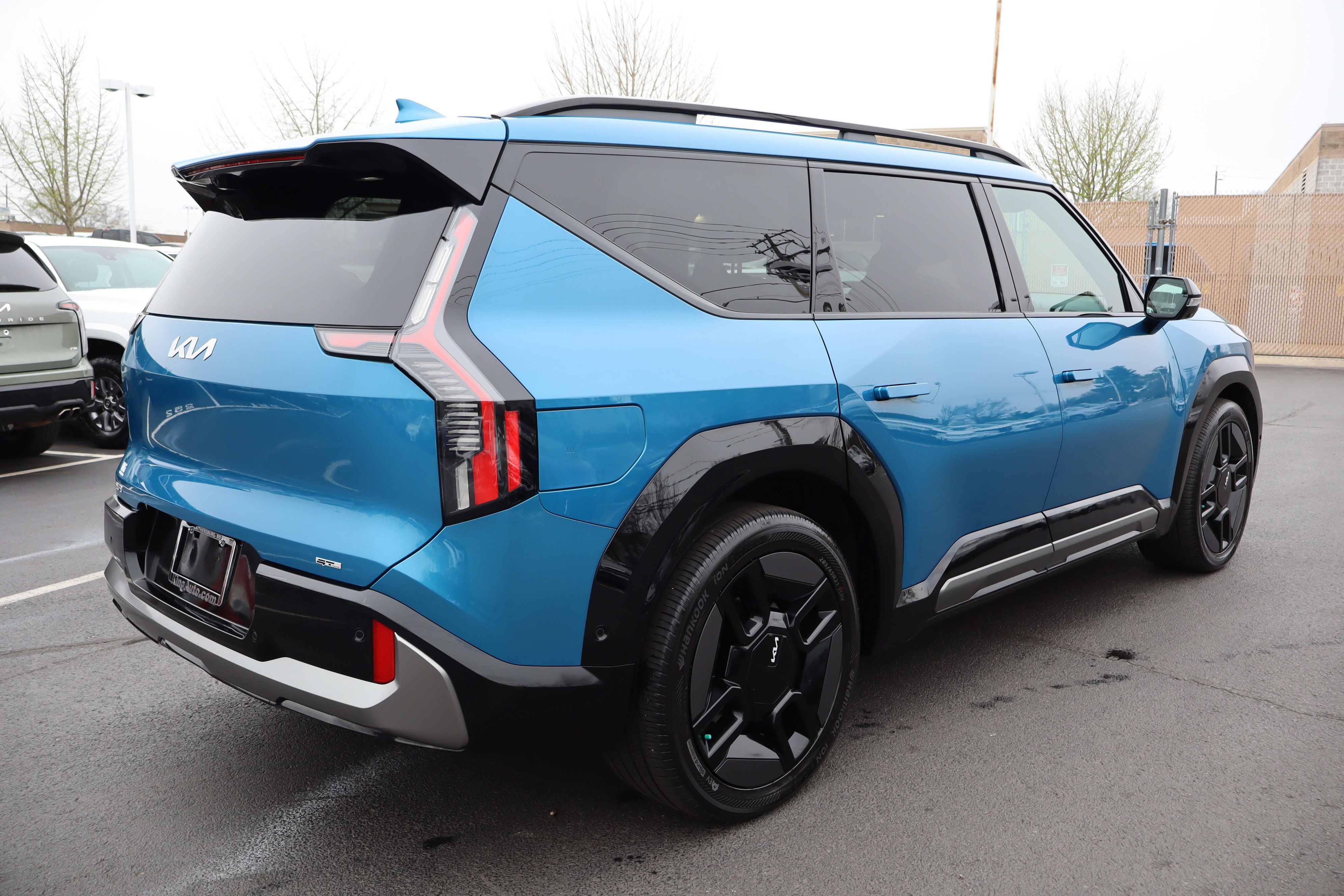 Certified 2024 Kia EV9 GT-Line image 3