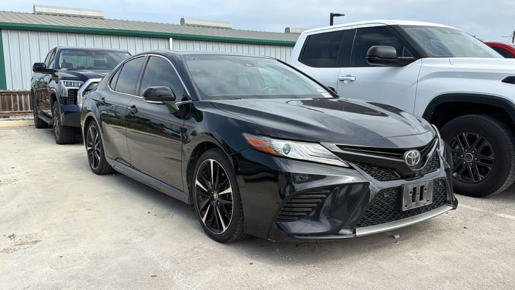 Used 2018 Toyota Camry XSE w/ Driver Assist Package FWD image 3