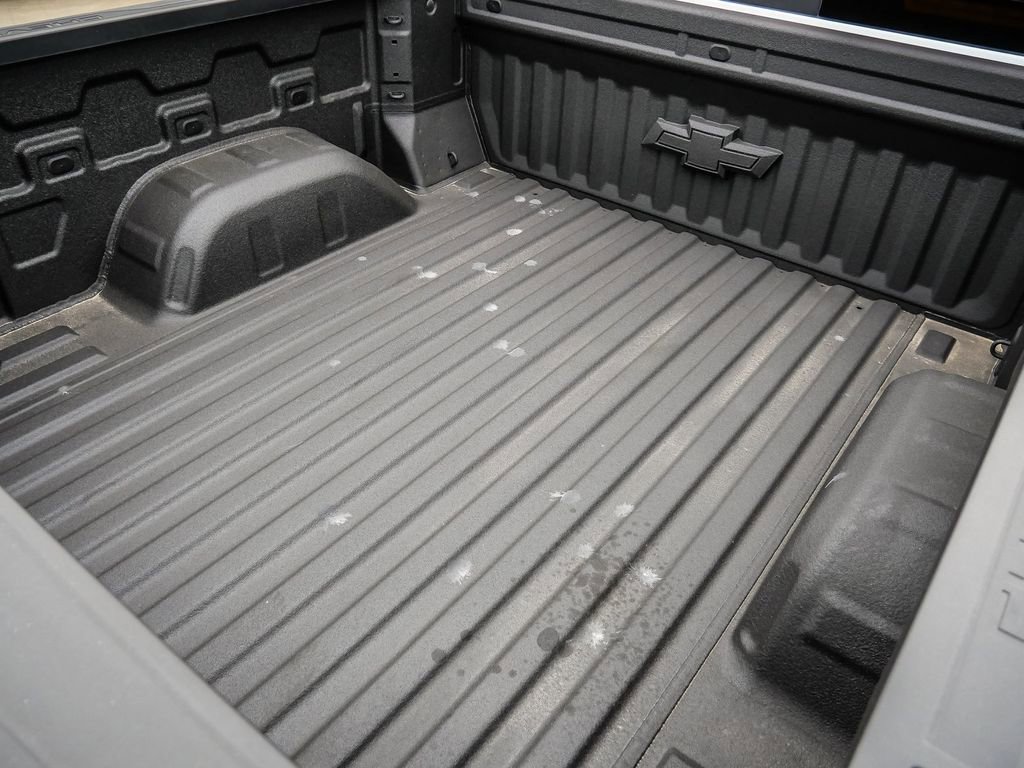 New 2026 Chevrolet Silverado 1500 ZR2 w/ Dark Appearance Package AWD/4WD image 21