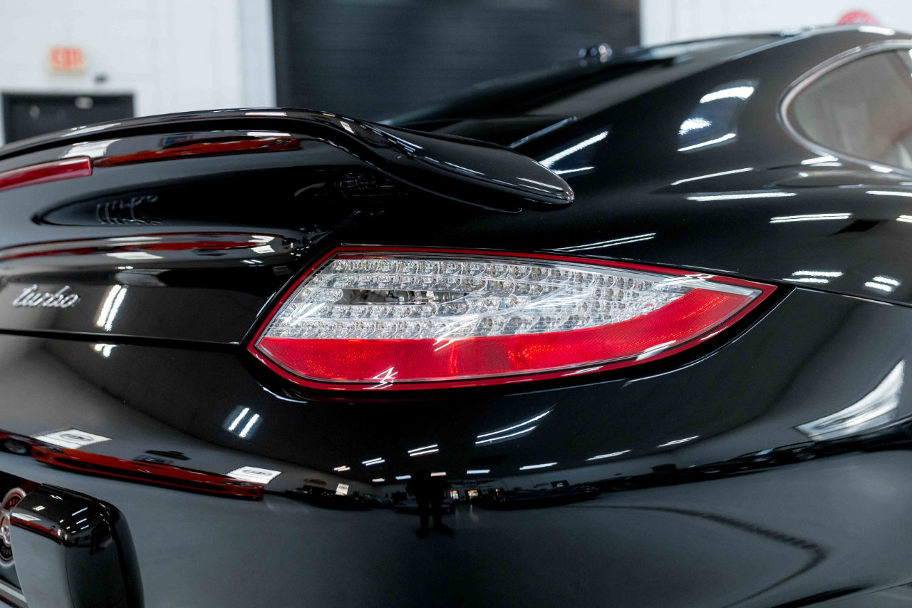 Used 2012 Porsche 911 Turbo image 18