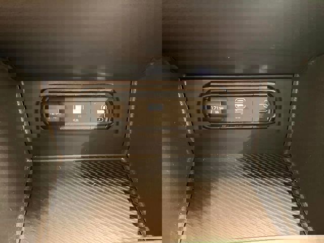 Used 2025 Kia Sportage LX image 21