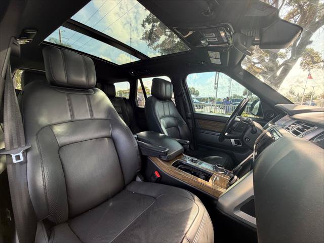 Used 2019 Land Rover Range Rover HSE AWD/4WD image 12