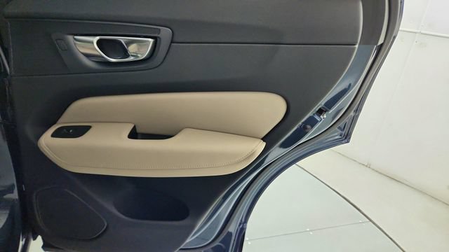 New 2026 Volvo XC60 B5 Plus w/ Protection Package AWD/4WD image 31