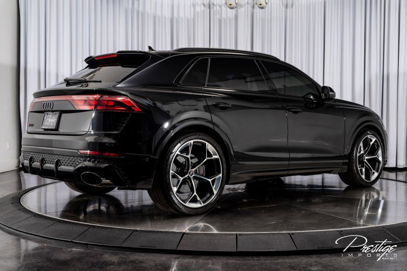 Used 2025 Audi RS Q8 performance image 18
