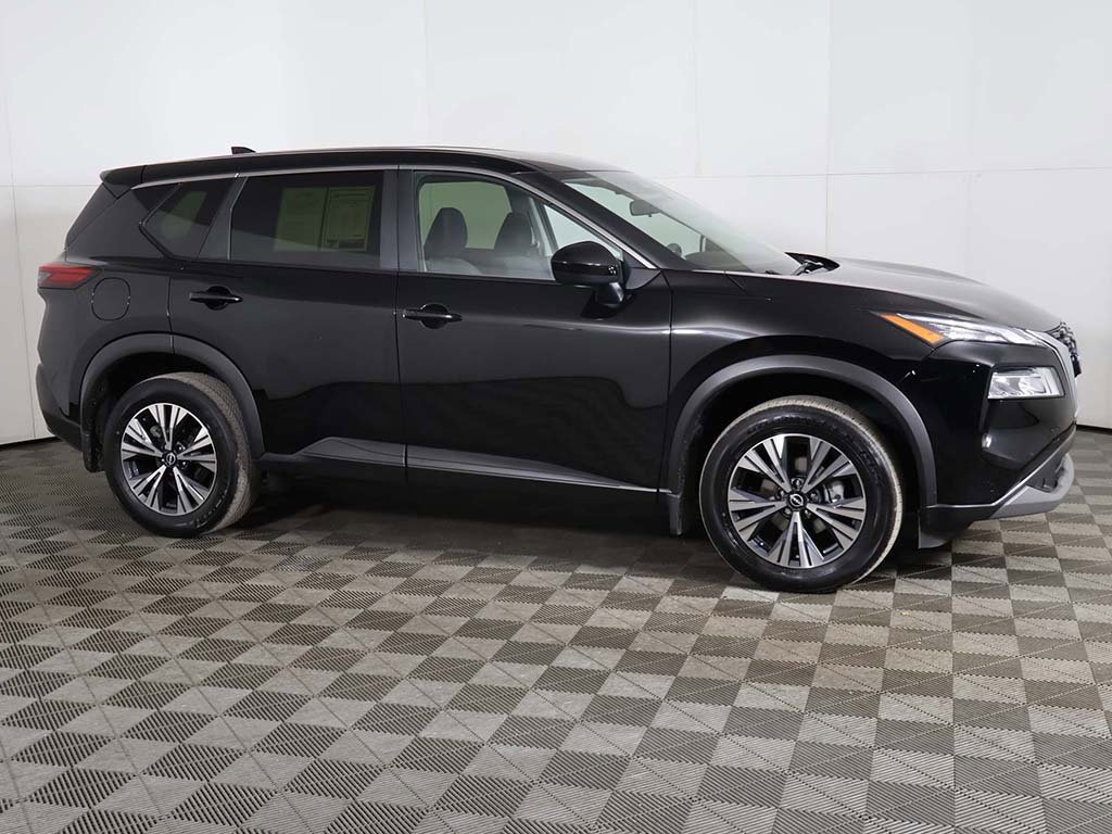 Used 2023 Nissan Rogue SV image 10