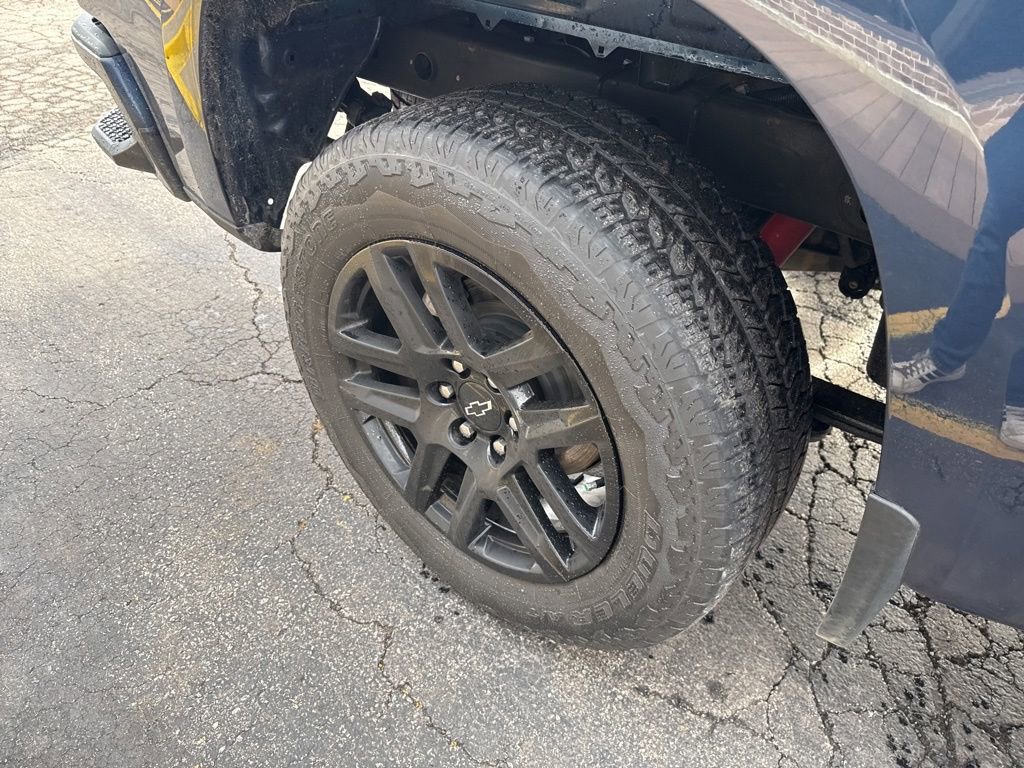 Used 2023 Chevrolet Silverado 1500 RST w/ Z71 Off-Road Package image 23