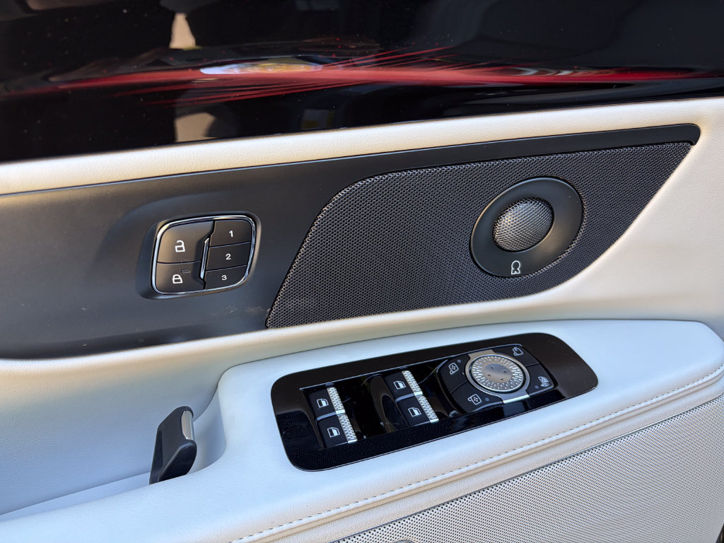 New 2026 Lincoln Nautilus Reserve AWD/4WD image 14