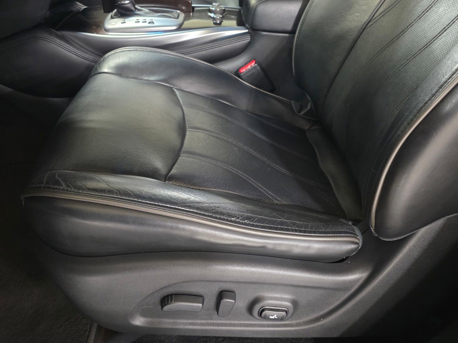 Used 2013 INFINITI JX35 FWD w/ Premium Pkg image 26