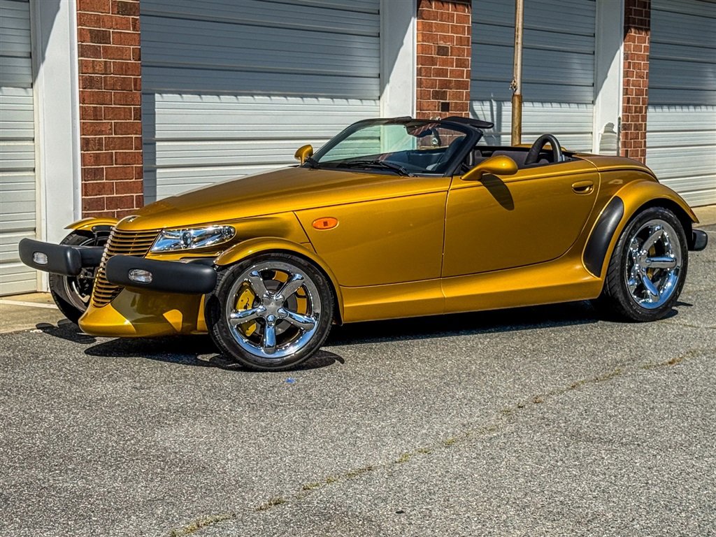 Used 2002 Chrysler Prowler image 17