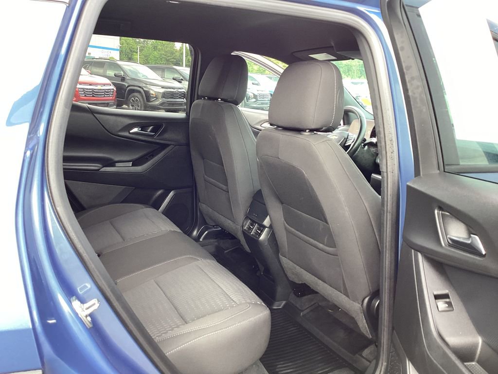 Used 2026 Chevrolet Equinox LT FWD image 12