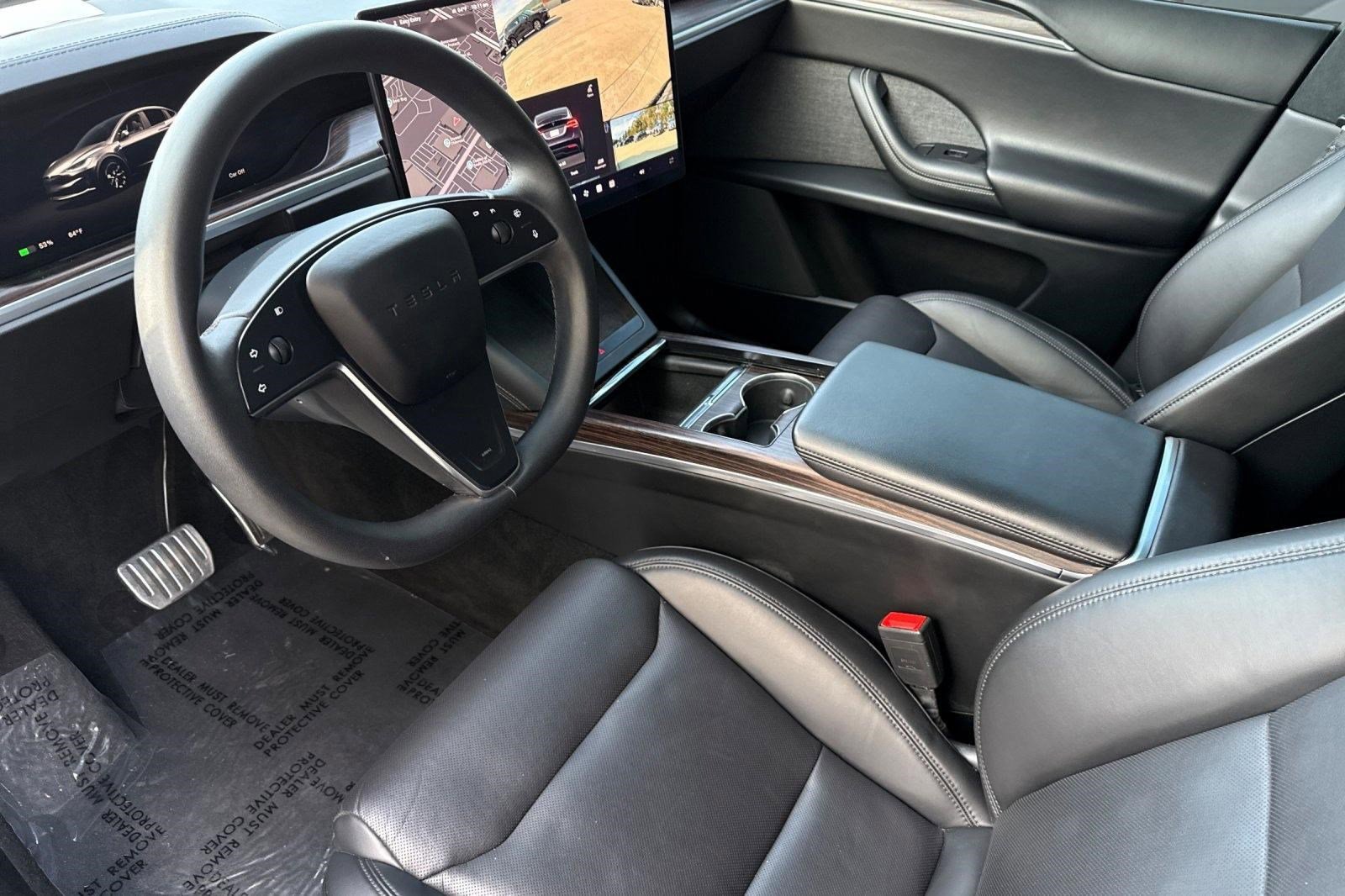 Used 2024 Tesla Model X image 4