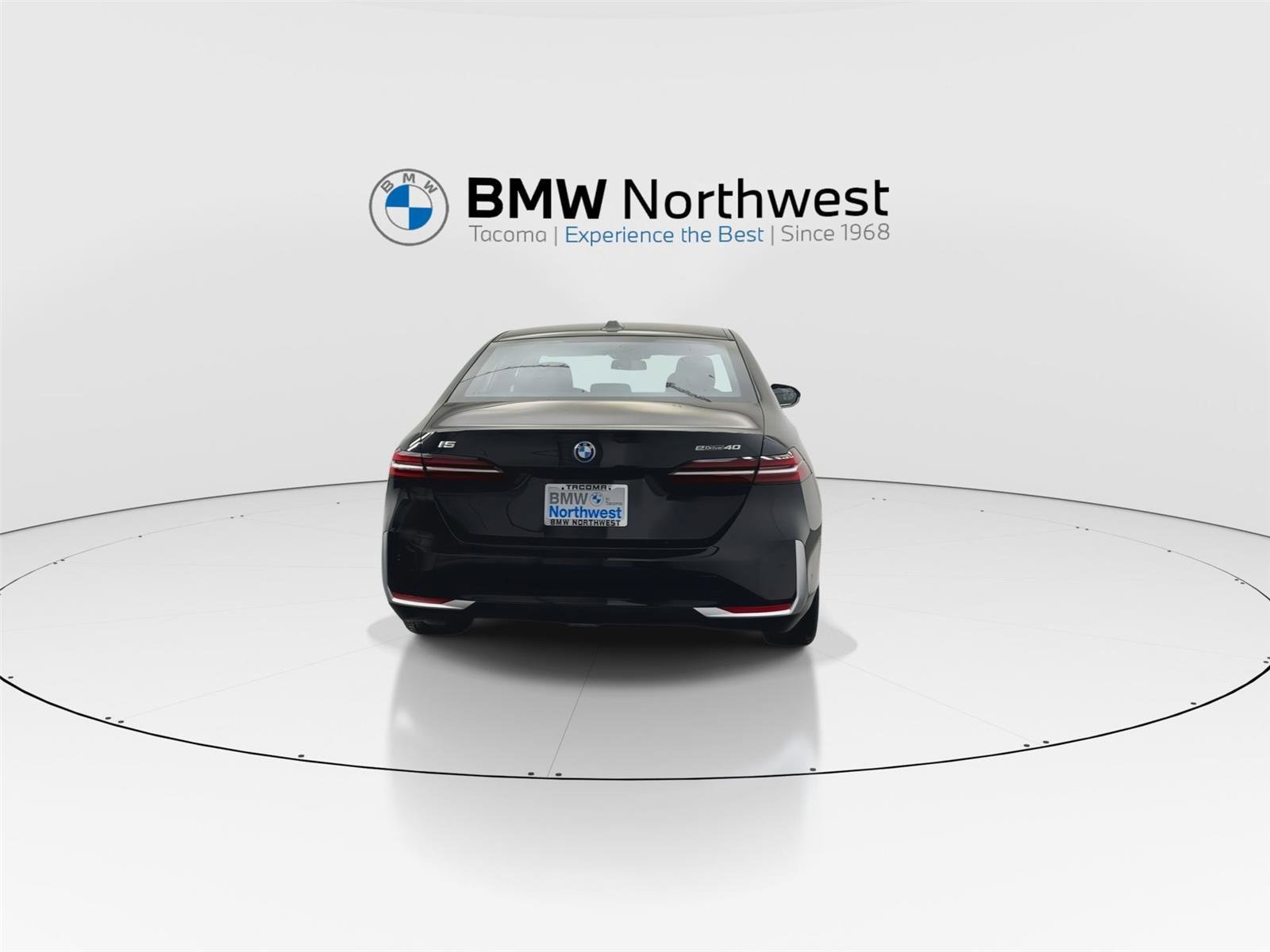 New 2026 BMW i5 eDrive40 RWD image 2
