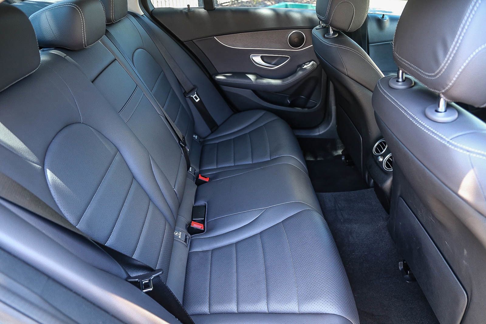 Certified 2020 Mercedes-Benz C 300 Sedan image 16
