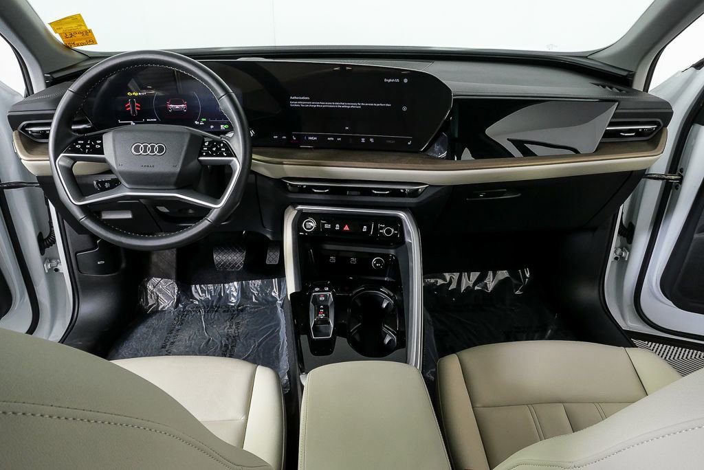Used 2025 Audi Q5 Premium Plus w/ Premium Plus image 19