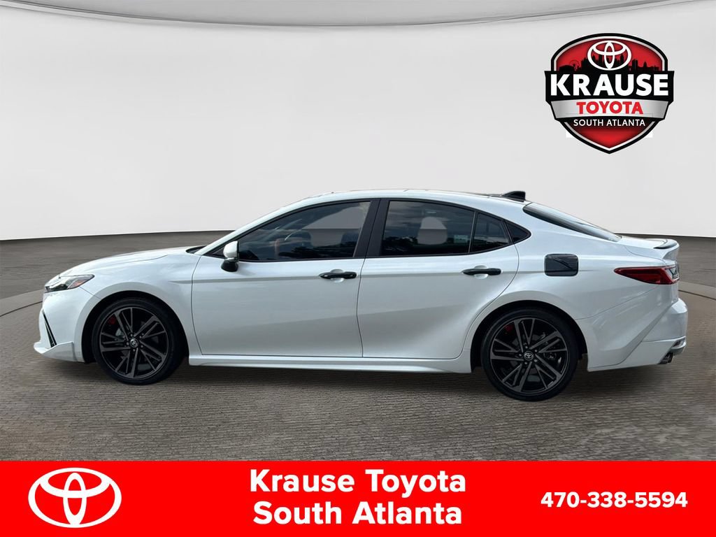 Used 2025 Toyota Camry XSE FWD image 9