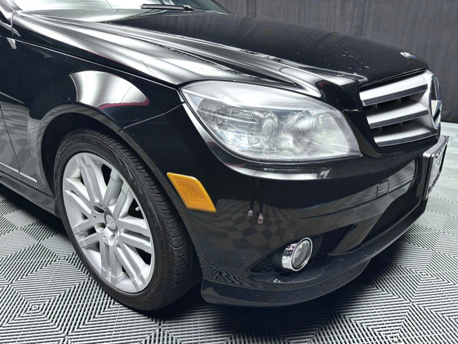 Used 2009 Mercedes-Benz C 300 Sport image 9