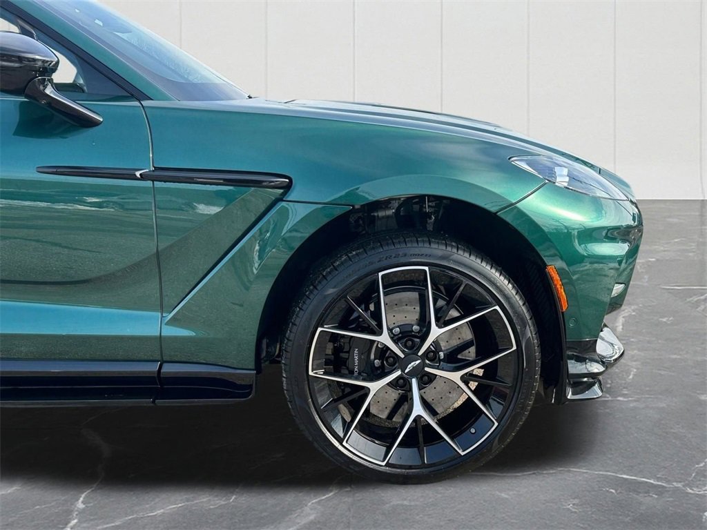 New 2026 Aston Martin DBX 707 image 9