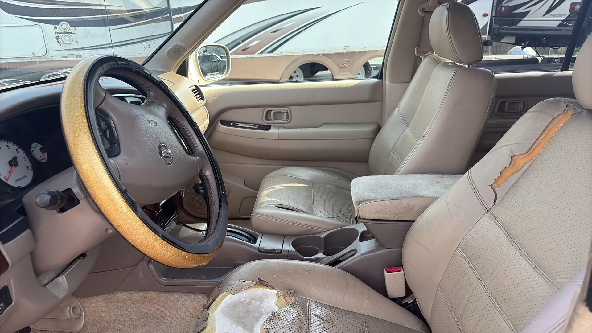 Used 2002 Nissan Pathfinder LE image 9