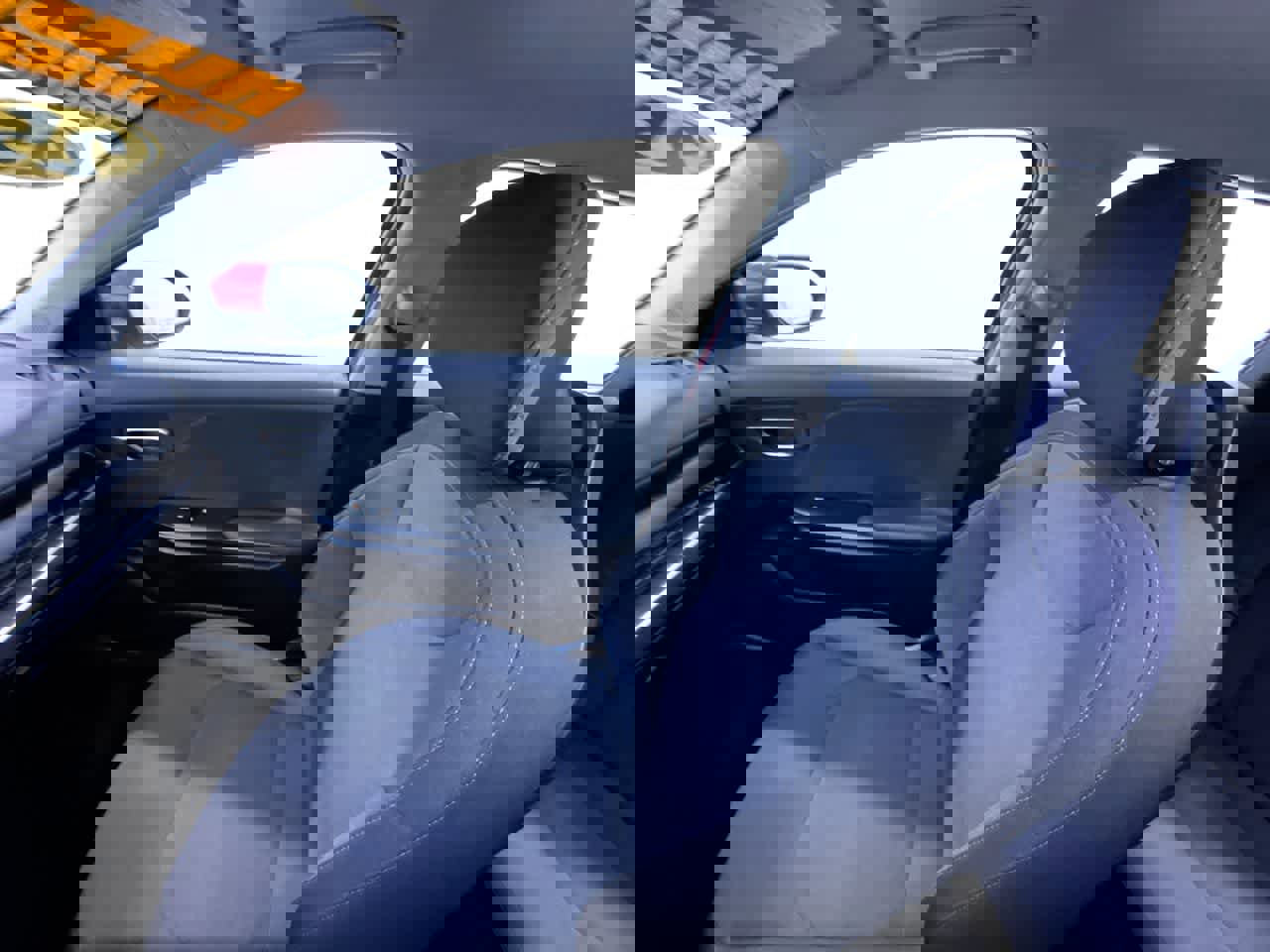 Used 2025 Kia K4 LXS image 33