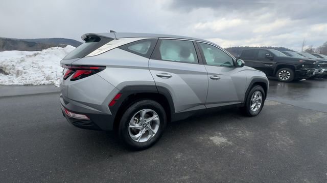 Used 2023 Hyundai Tucson SE image 8