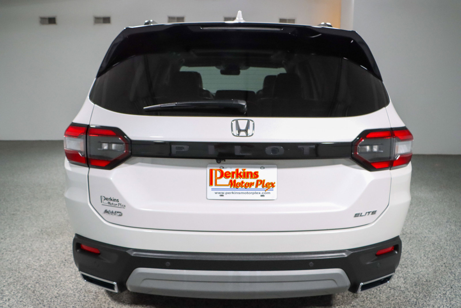 Used 2024 Honda Pilot Elite image 8