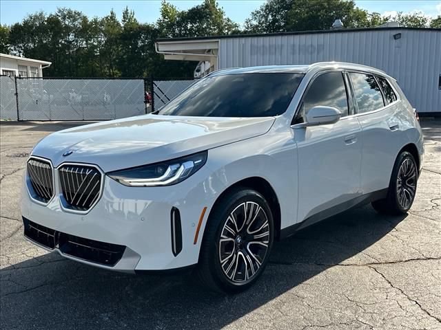 Used 2025 BMW X3 xDrive30i w/ Convenience Package AWD/4WD image 5