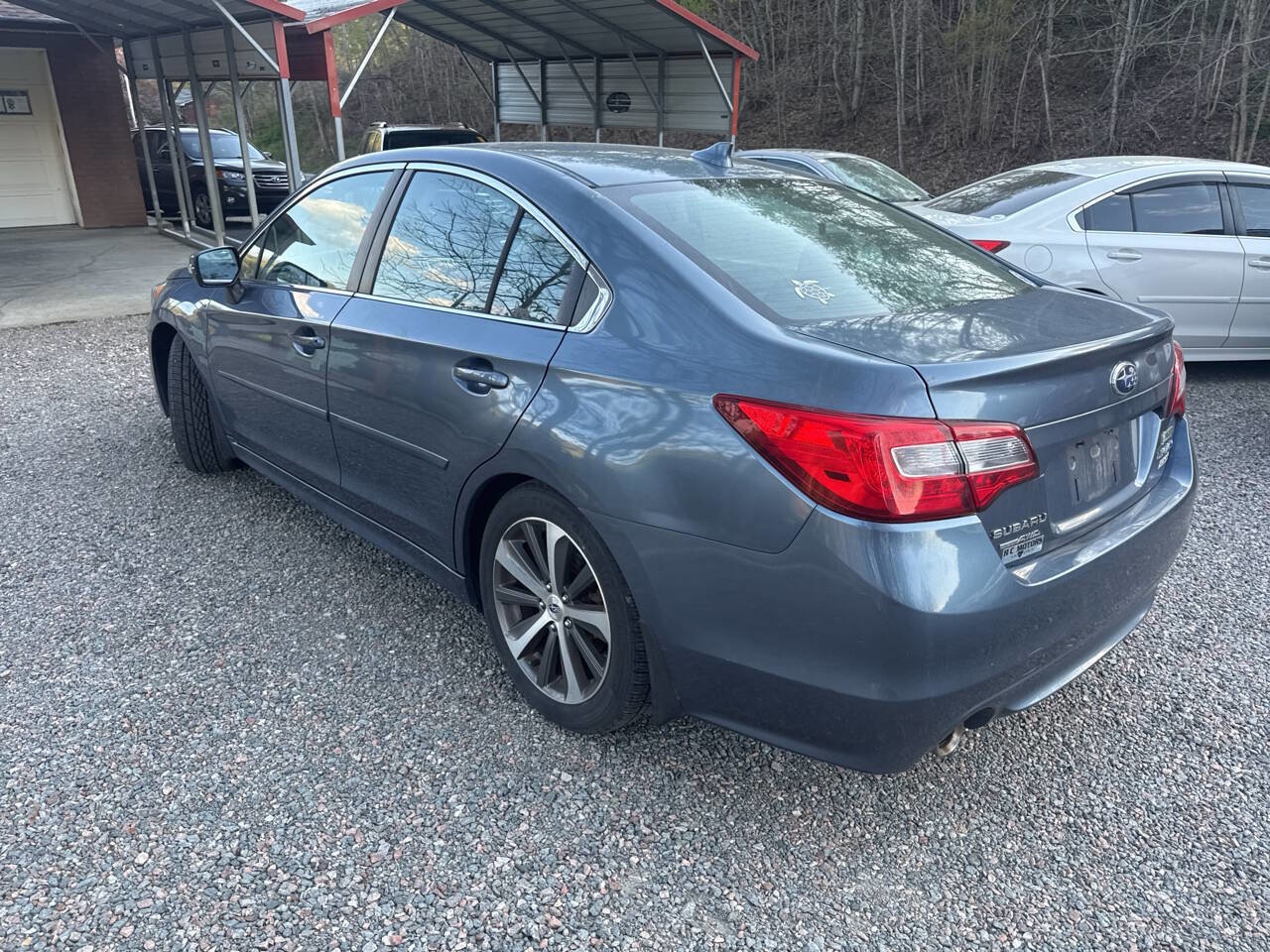 Used 2016 Subaru Legacy 2.5i Limited AWD/4WD image 3