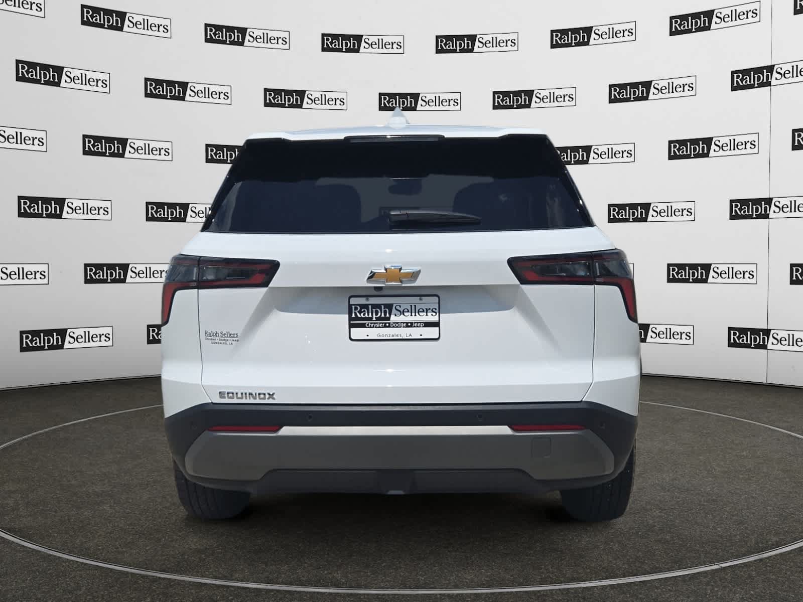 Used 2026 Chevrolet Equinox LT FWD image 5