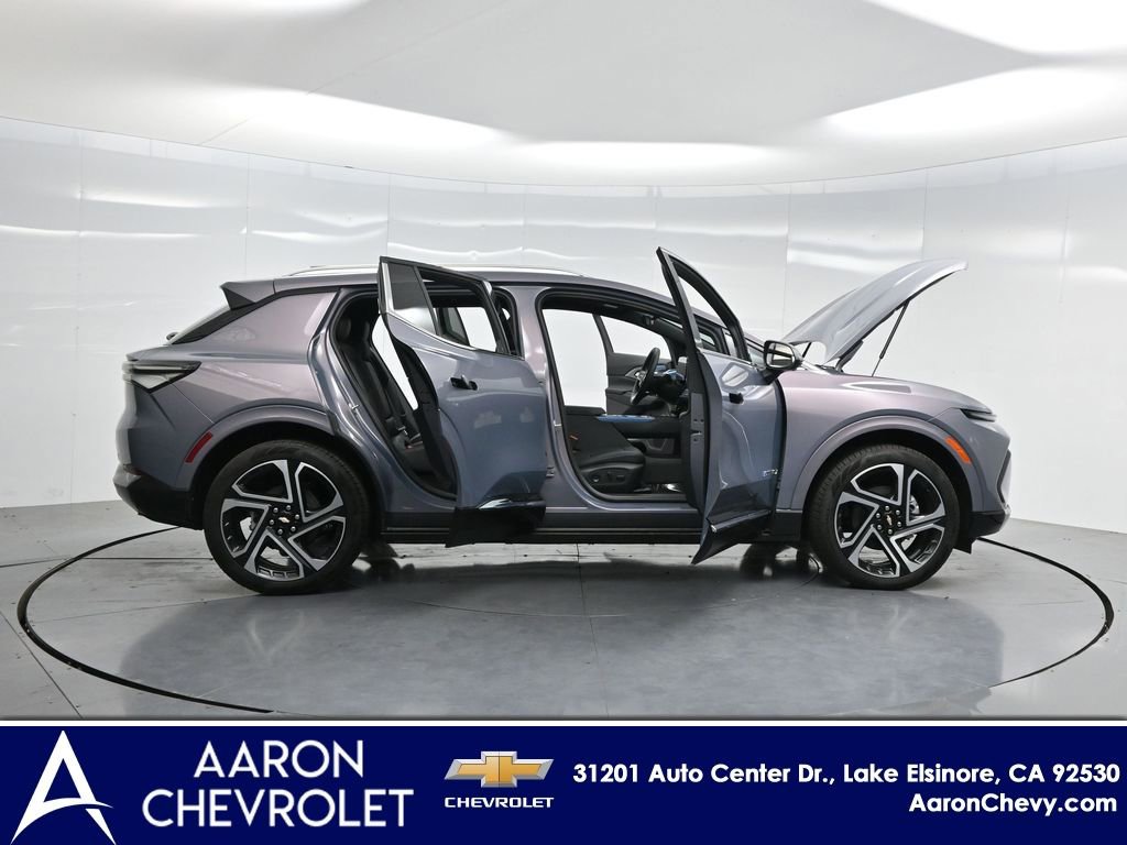 New 2025 Chevrolet Equinox EV LT w/ Convenience Package II image 3