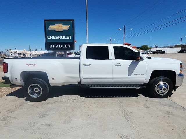 Used 2016 Chevrolet Silverado 3500 LT w/ LT Convenience Package AWD/4WD image 15