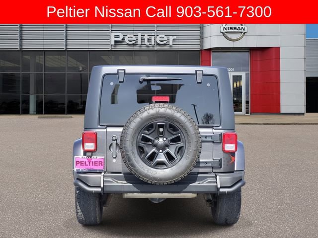 Used 2016 Jeep Wrangler Unlimited Sahara image 5