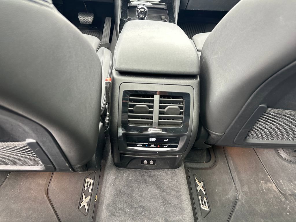 Used 2024 BMW X3 sDrive30i w/ Convenience Package w/ZPA RWD image 30