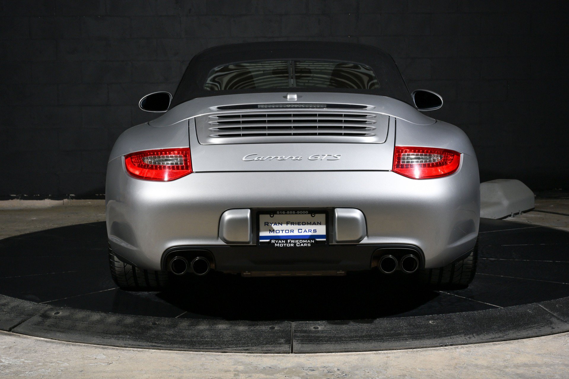 Used 2011 Porsche 911 Carrera GTS RWD image 12