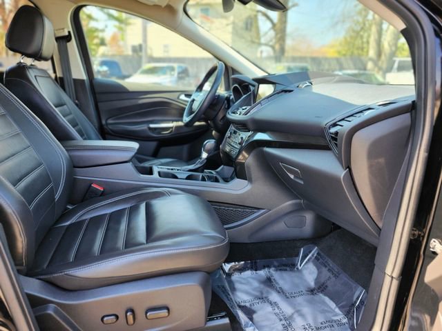 Used 2017 Ford Escape Titanium image 11